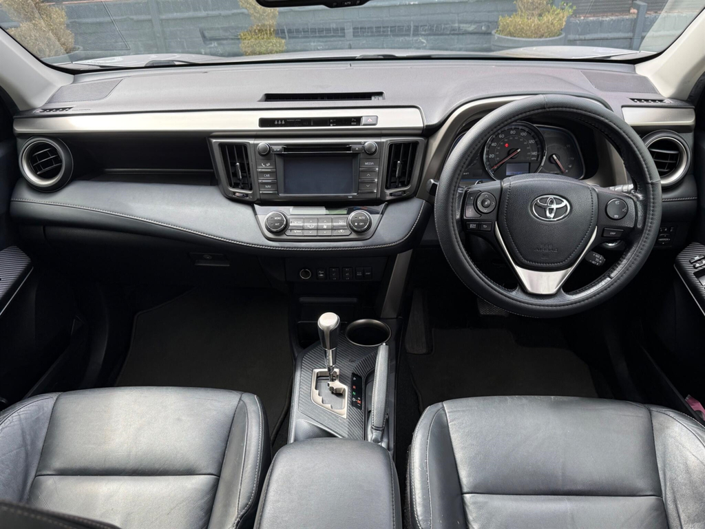 Toyota Rav 4 2.2 D-cat Invincible Beige #26