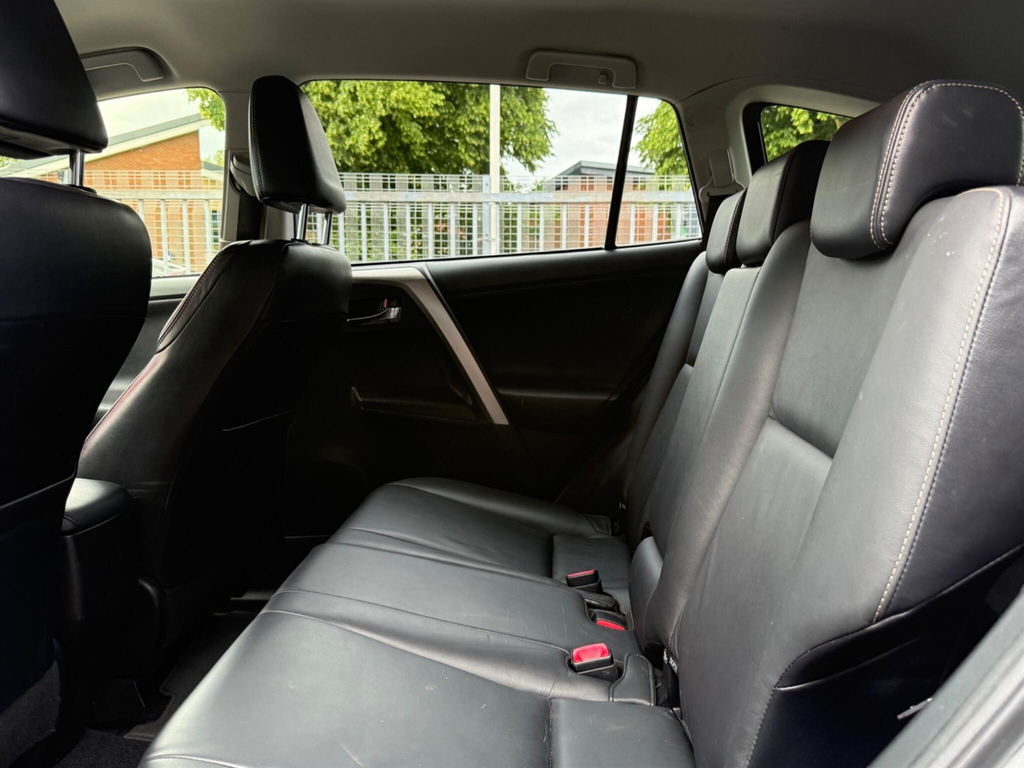 Toyota Rav 4 2.2 D-cat Invincible Beige #18