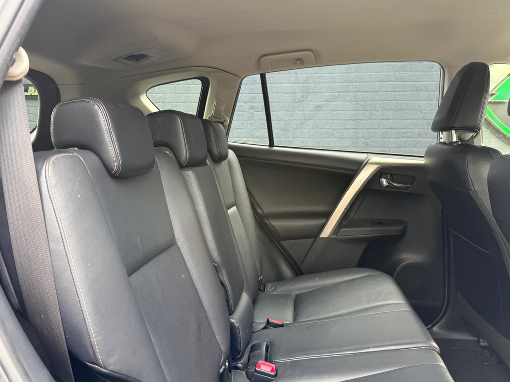 Toyota Rav 4 2.2 D-cat Invincible Beige #22