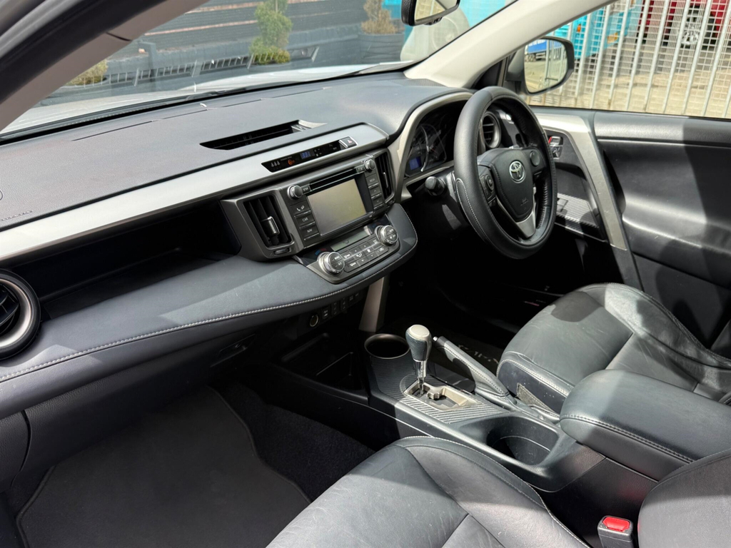 Toyota Rav 4 2.2 D-cat Invincible Beige #45