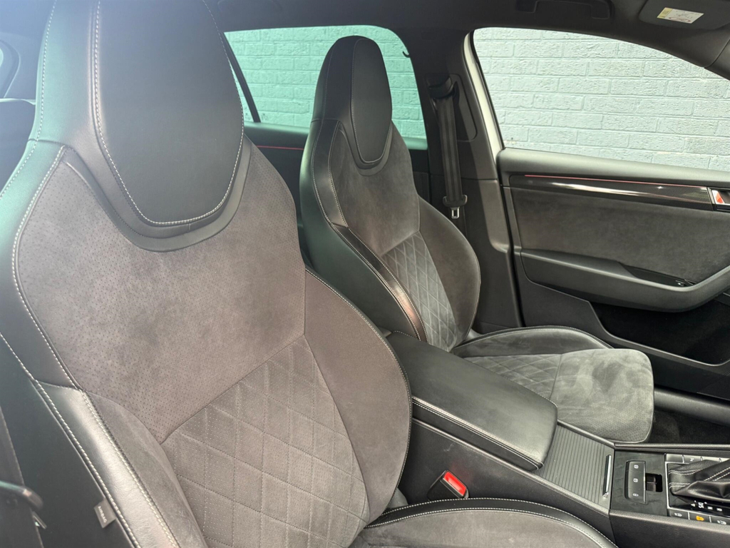 Skoda Superb Estate Silver #3