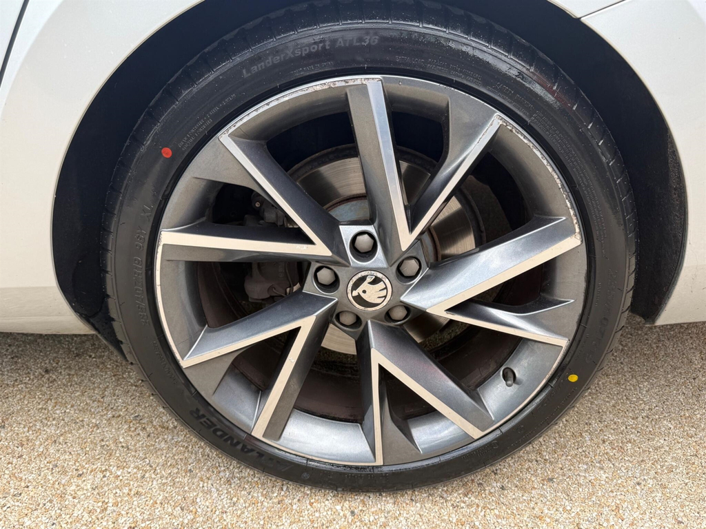 Skoda Superb Se L Executive Tsi Dsg Blue #31