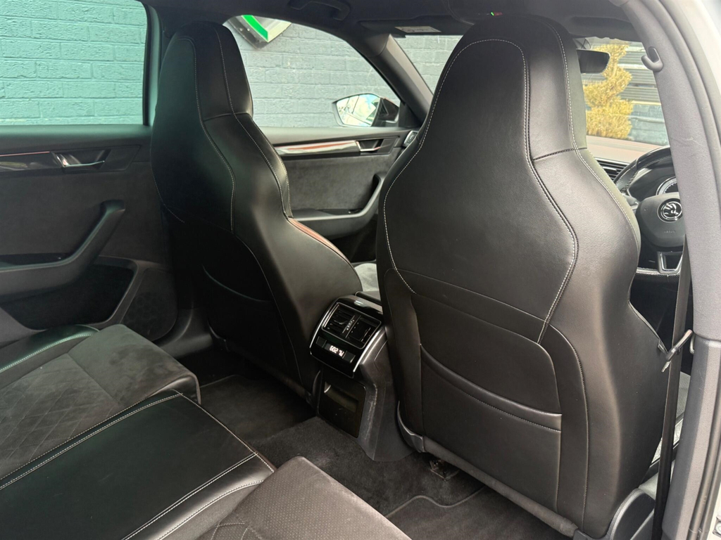 Skoda Superb Se L Executive Tsi Dsg Blue #40
