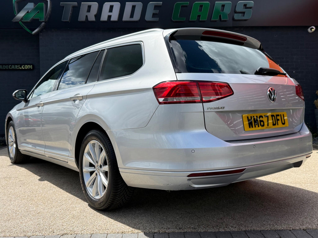 Volkswagen Passat Estate Silver #5
