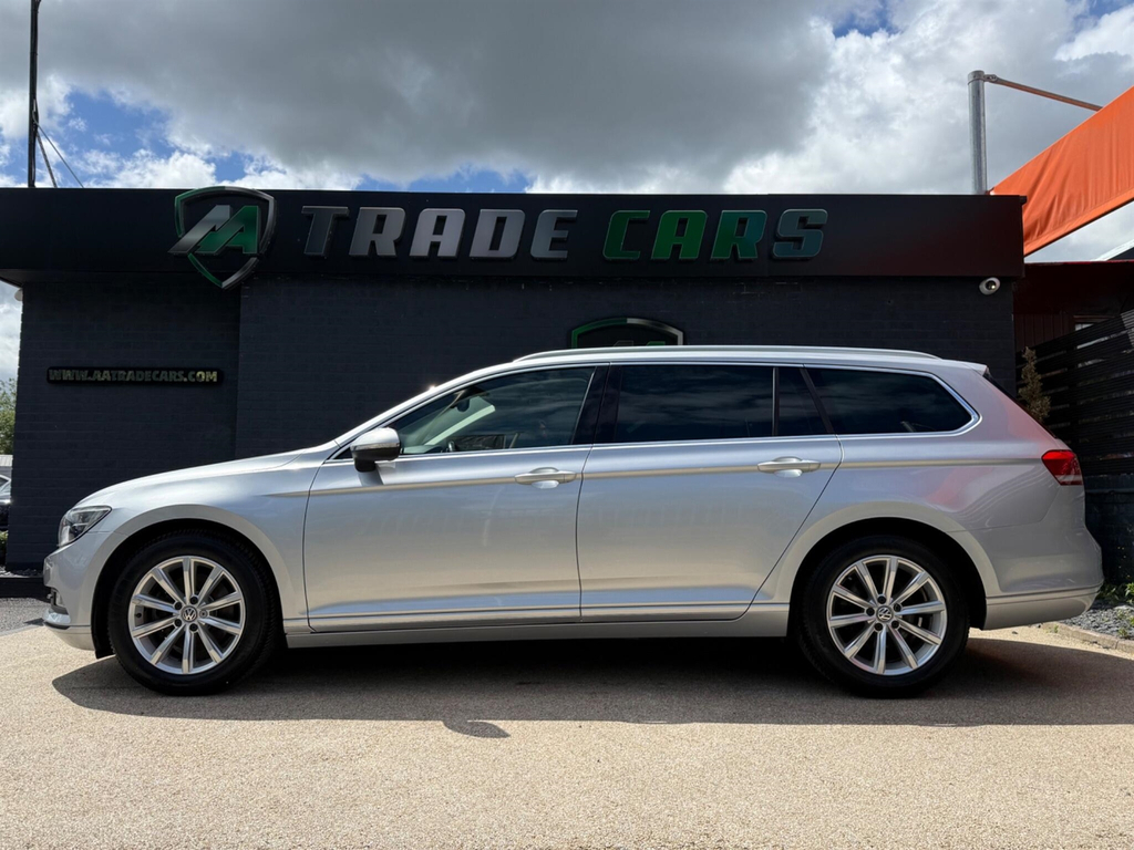 Volkswagen Passat Estate Silver #4