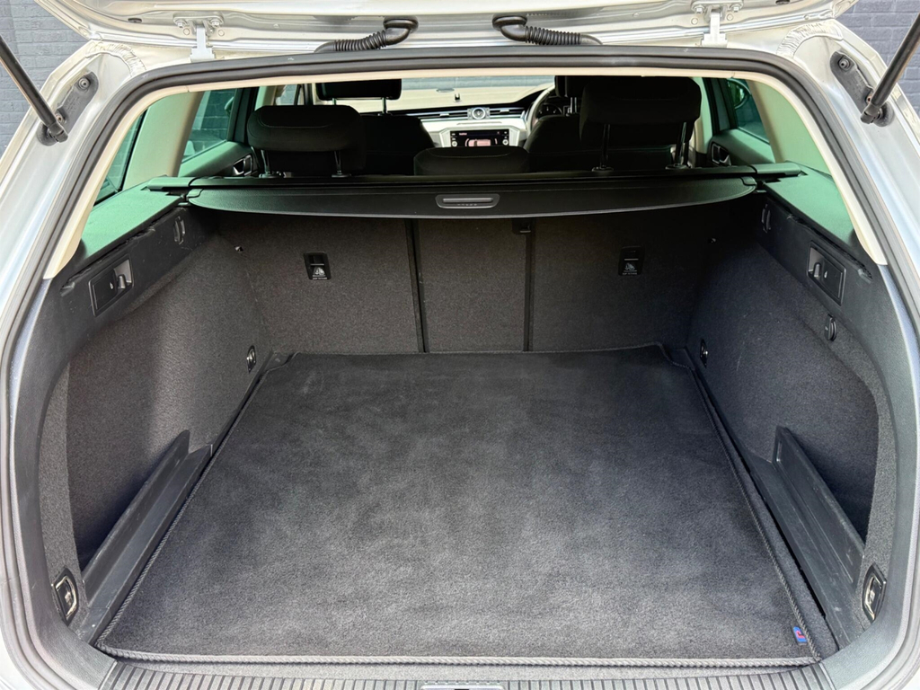 Volkswagen Passat Gte Advance Dsg Blue #7