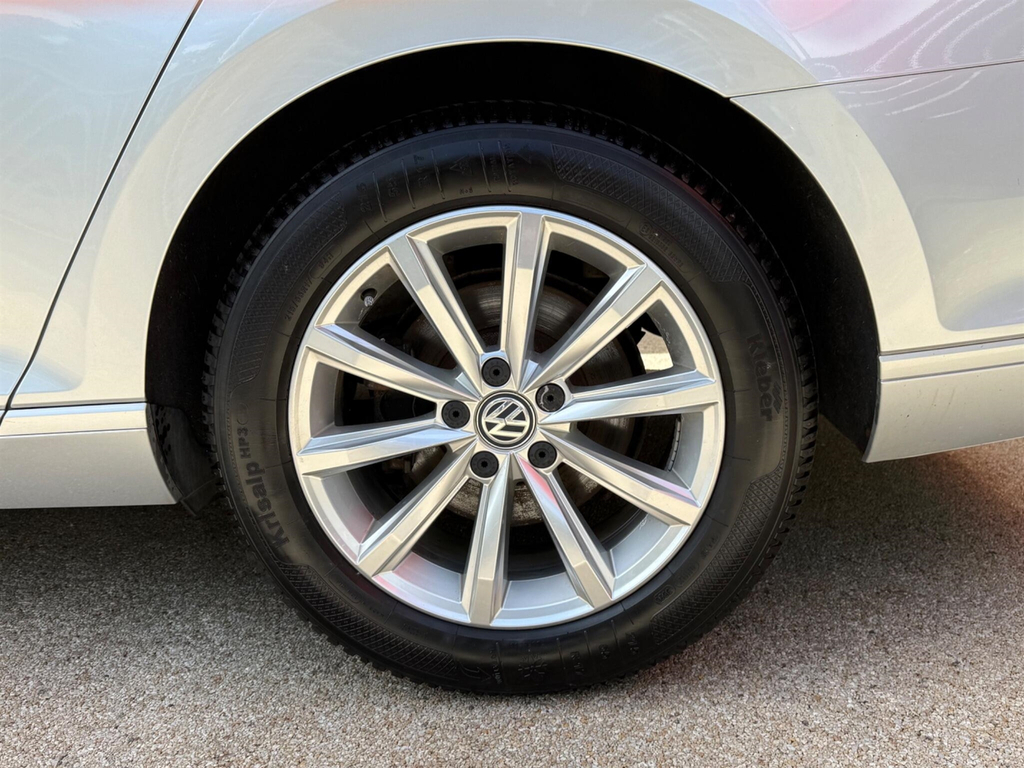 Volkswagen Passat Gte Advance Dsg Blue #14