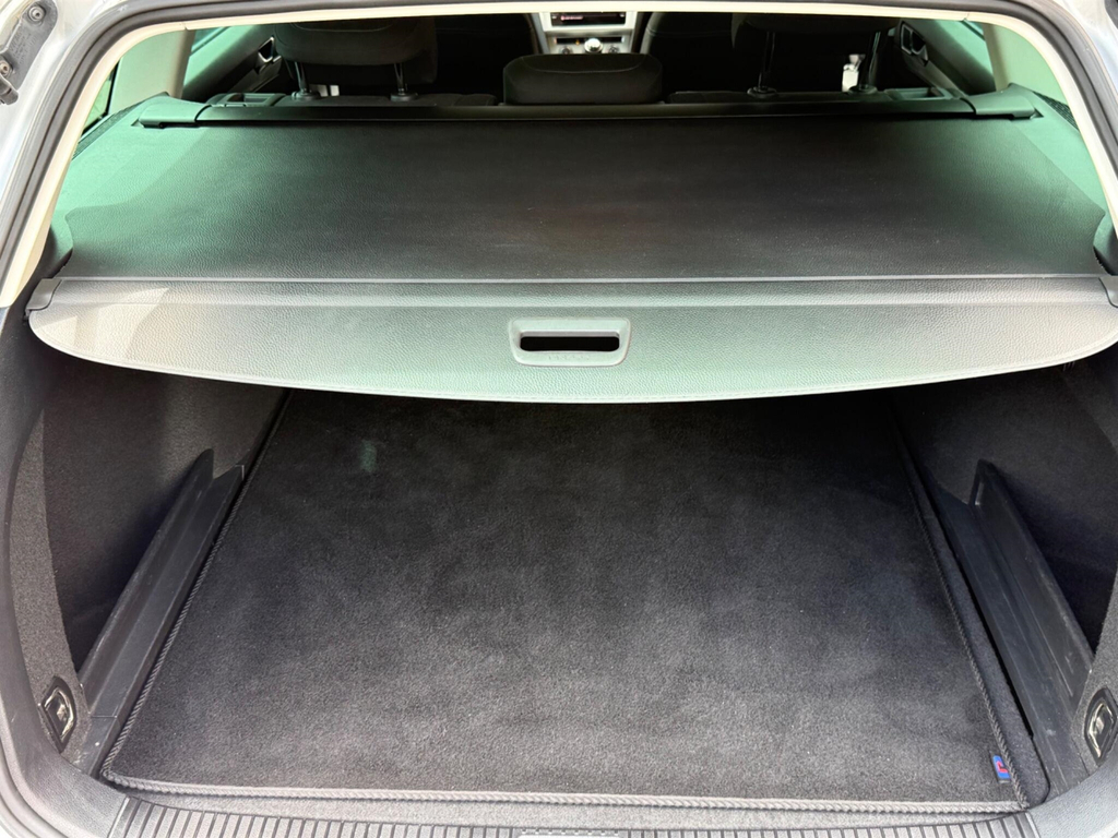 Volkswagen Passat Gte Advance Dsg Blue #10