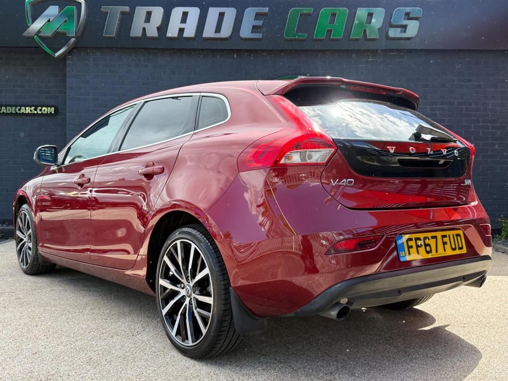 Volvo V40 Hatchback Red #5