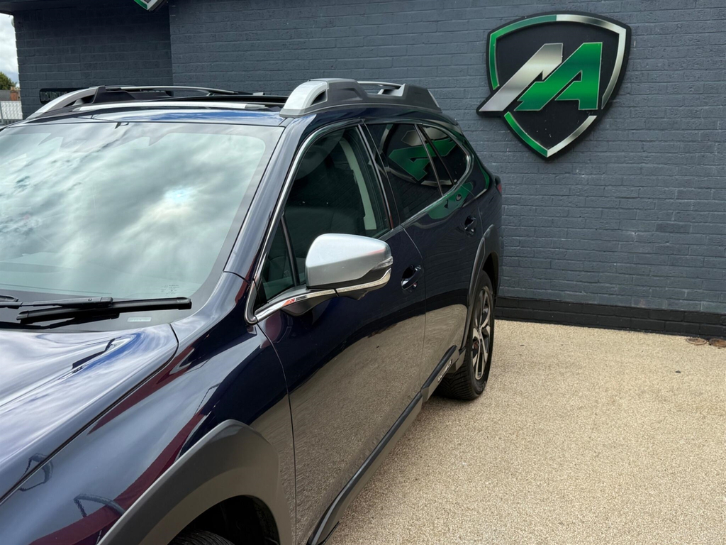 Subaru Outback Estate Black #21