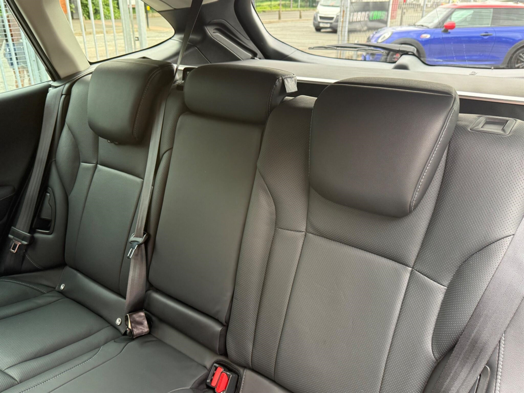 Subaru Outback Estate Black #24