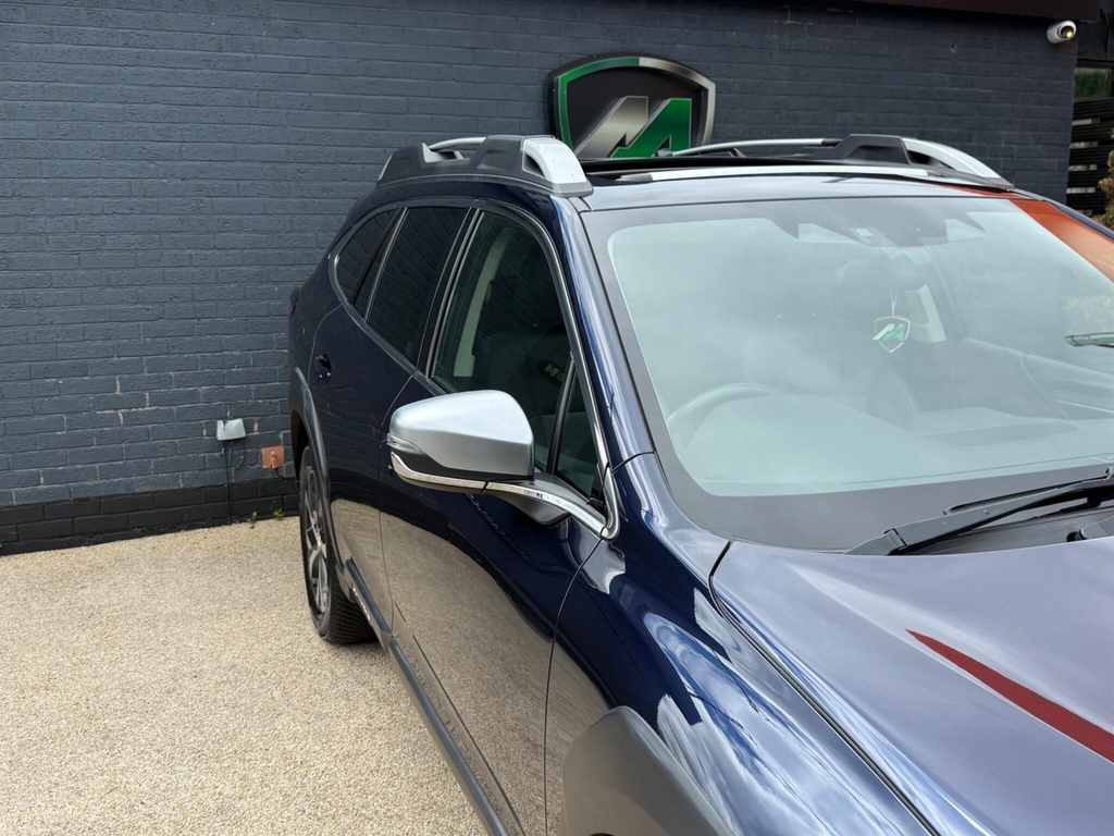 Subaru Outback Estate Black #20