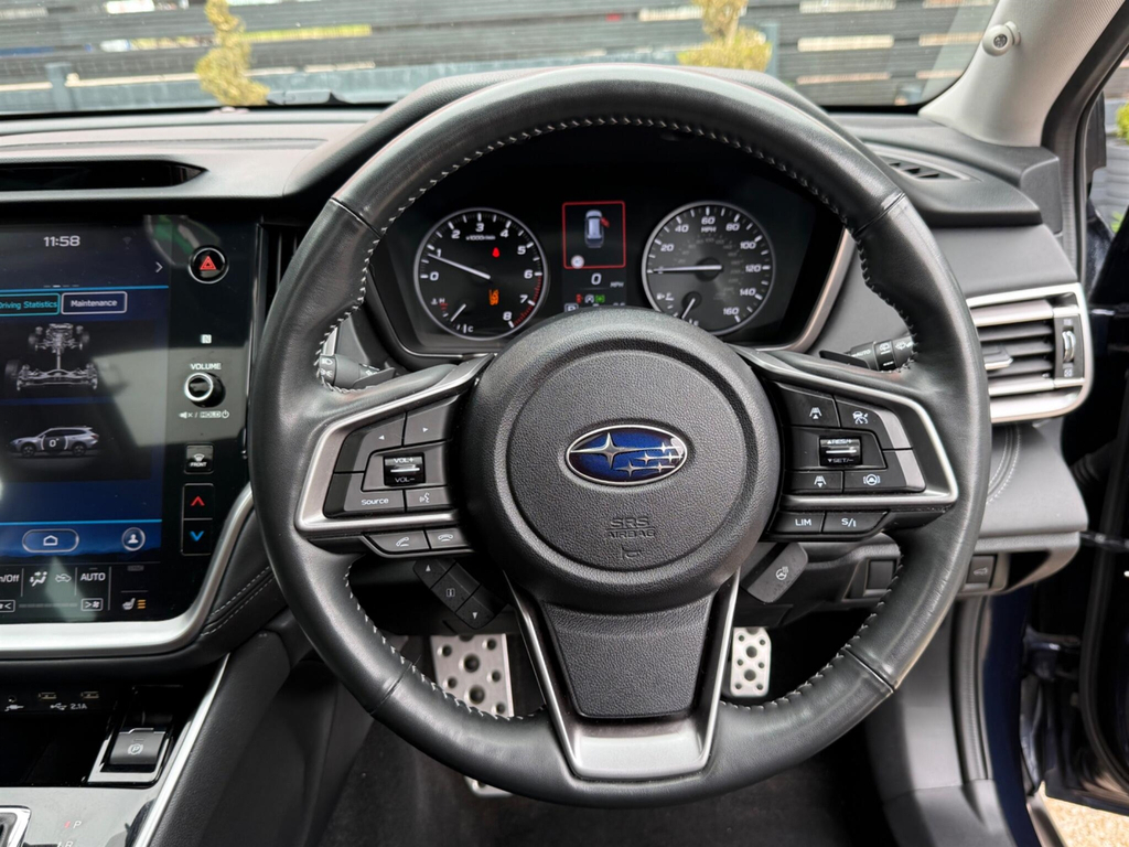 Subaru Outback Estate Black #39