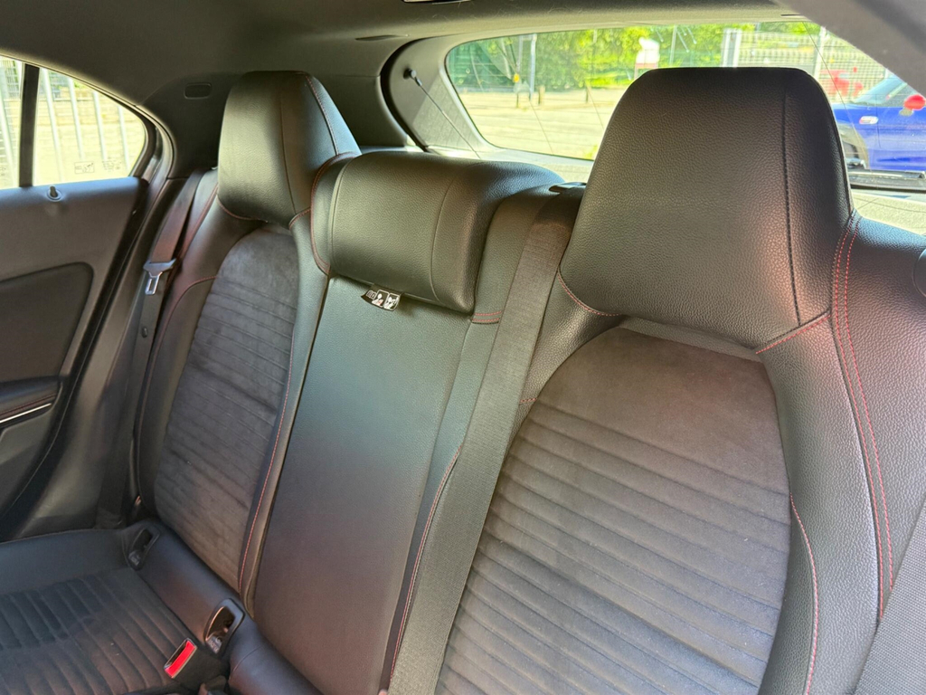 Mercedes-Benz A Class 2.1L A 200 D Amg Line 134 Bhp Grey #14