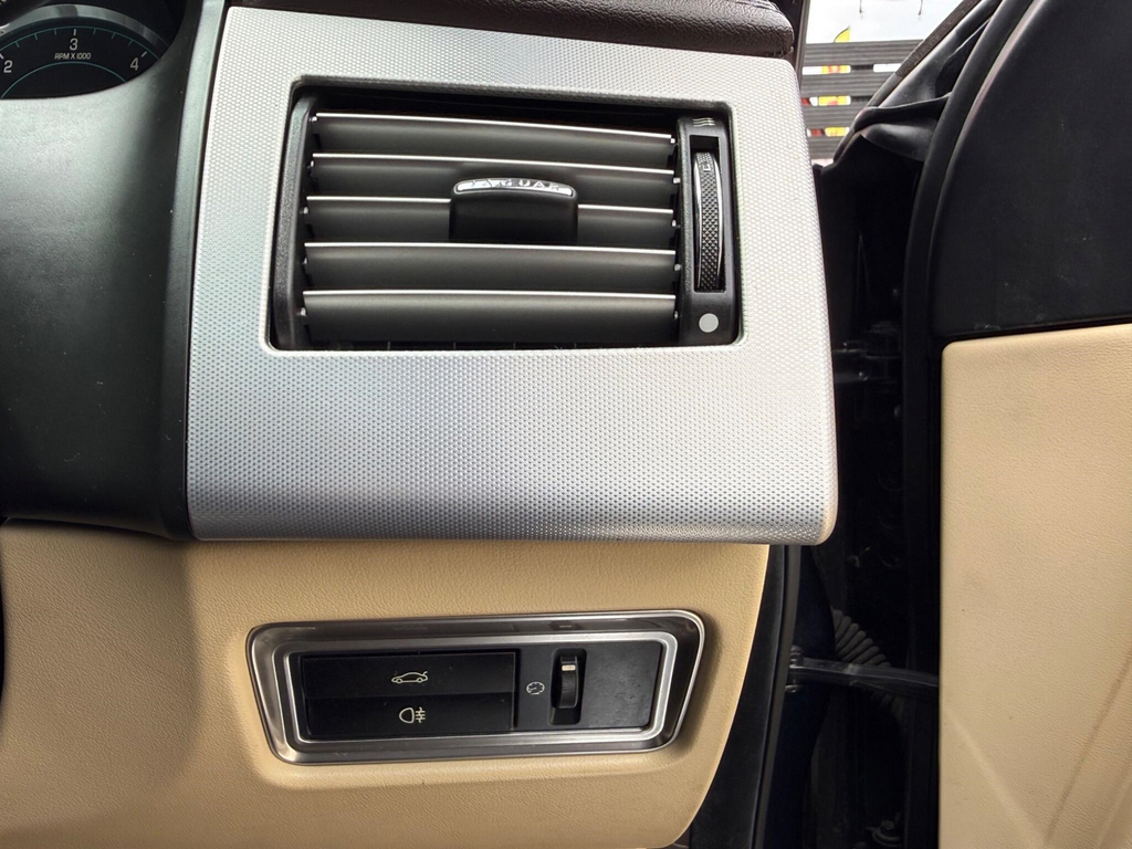 Jaguar XF 2.2 D Luxury Black #45