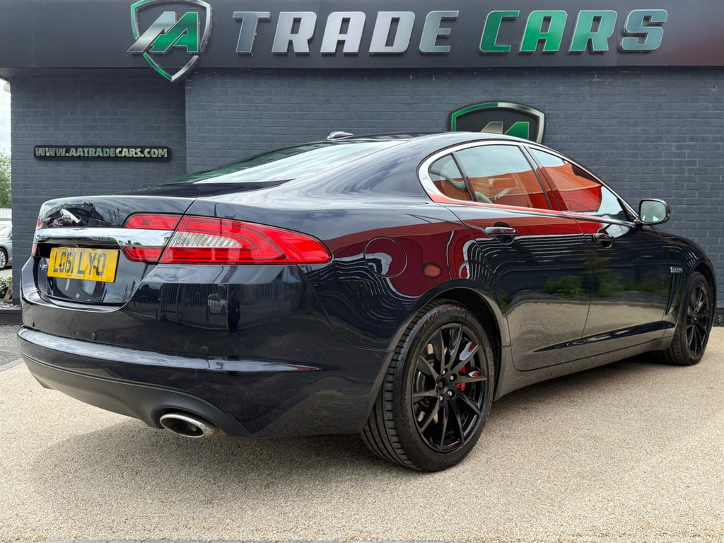 Jaguar XF 2.2 D Luxury Black #8