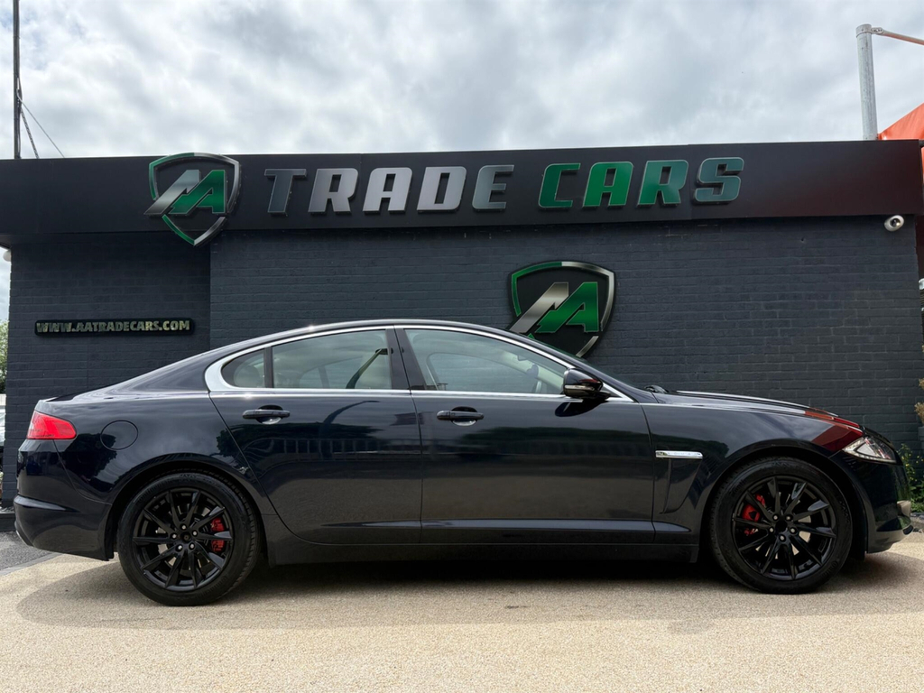Jaguar XF 2.2 D Luxury Black #9