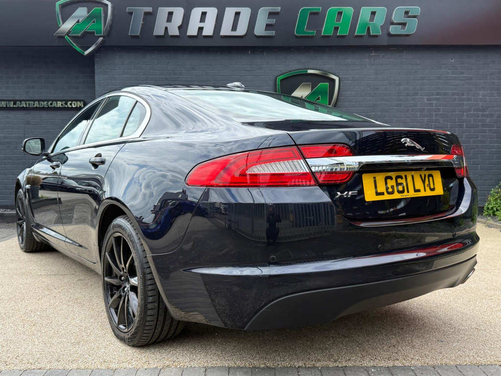 Jaguar XF Saloon Blue #5