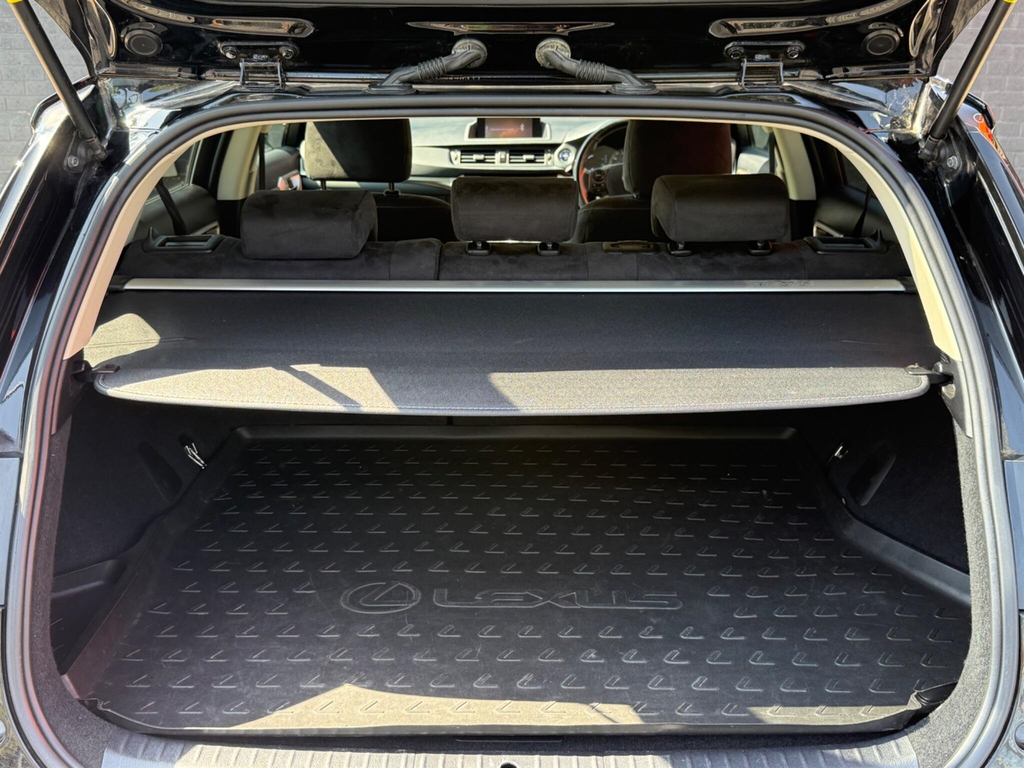 Lexus CT Hatchback Red #7