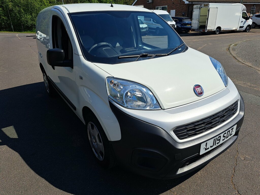 Fiat Fiorino 1.4 8V Tecnico Car Derived Van E White #3