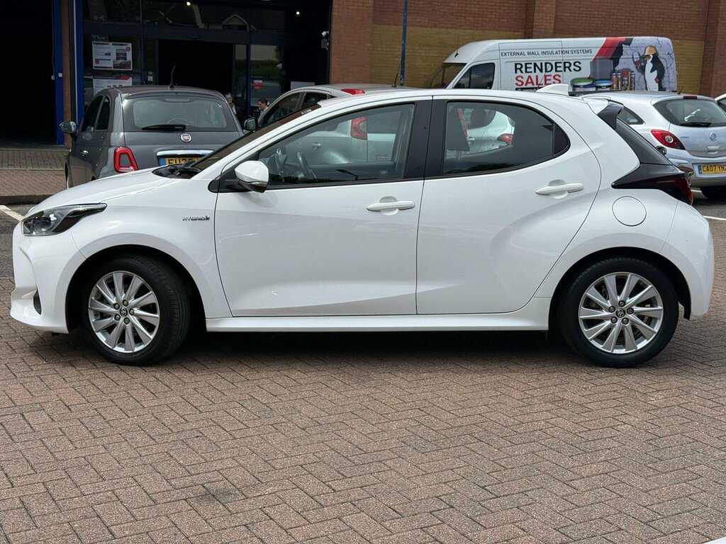 Toyota Yaris 1.5 Vvt-h Icon E-cvt Euro 6 Ss CF21UKA White #5