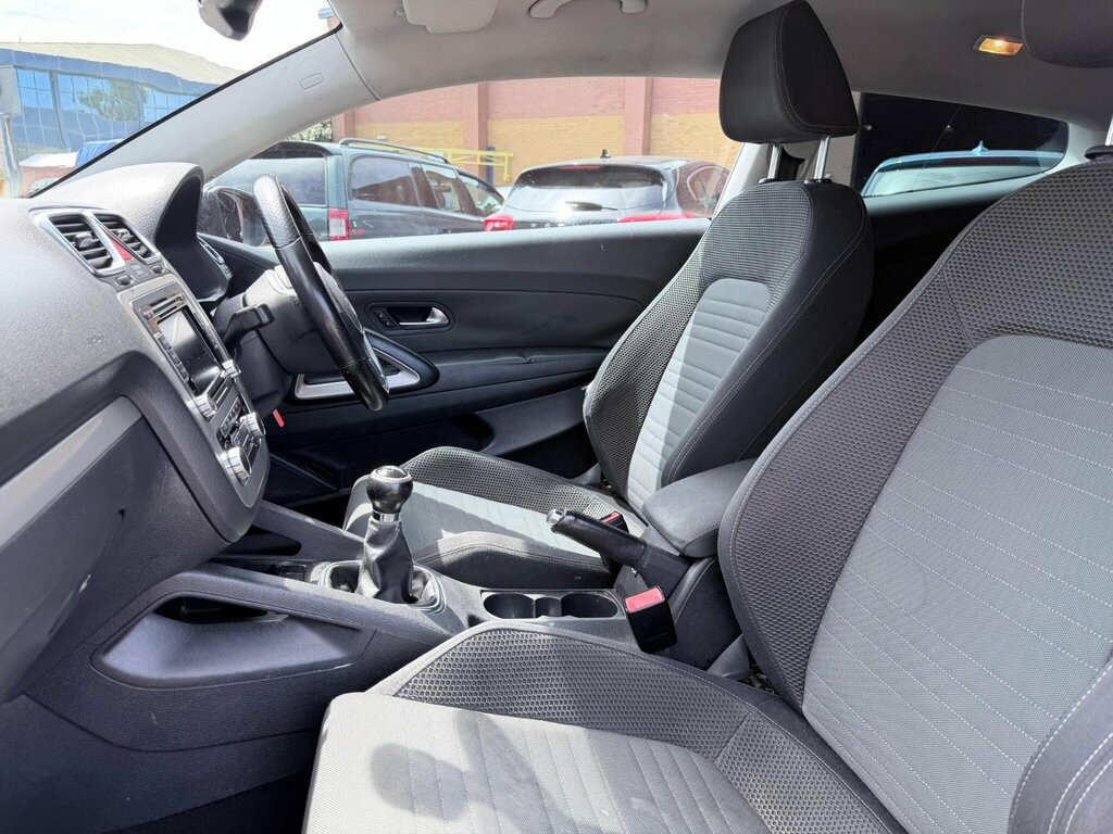 Volkswagen Scirocco 1.4 Tsi Euro 5 White #32