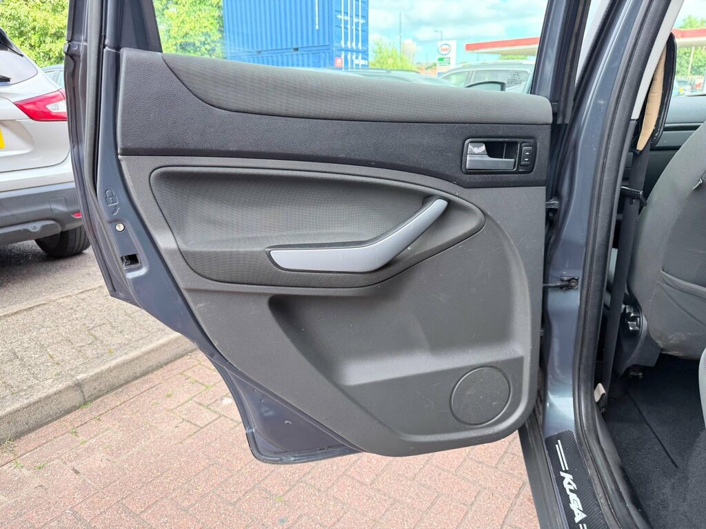 Ford Kuga 2.0 Zetec Tdci Awd 134 Bhp Black #26