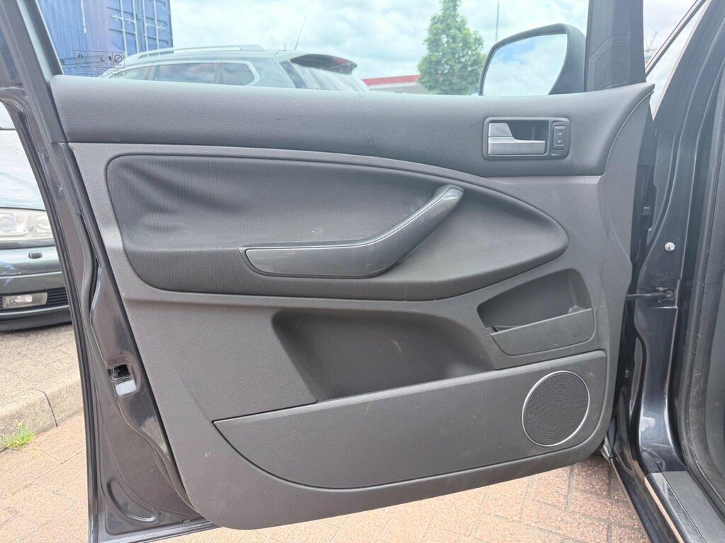 Ford C-Max 1.6 16V Style Blue #37