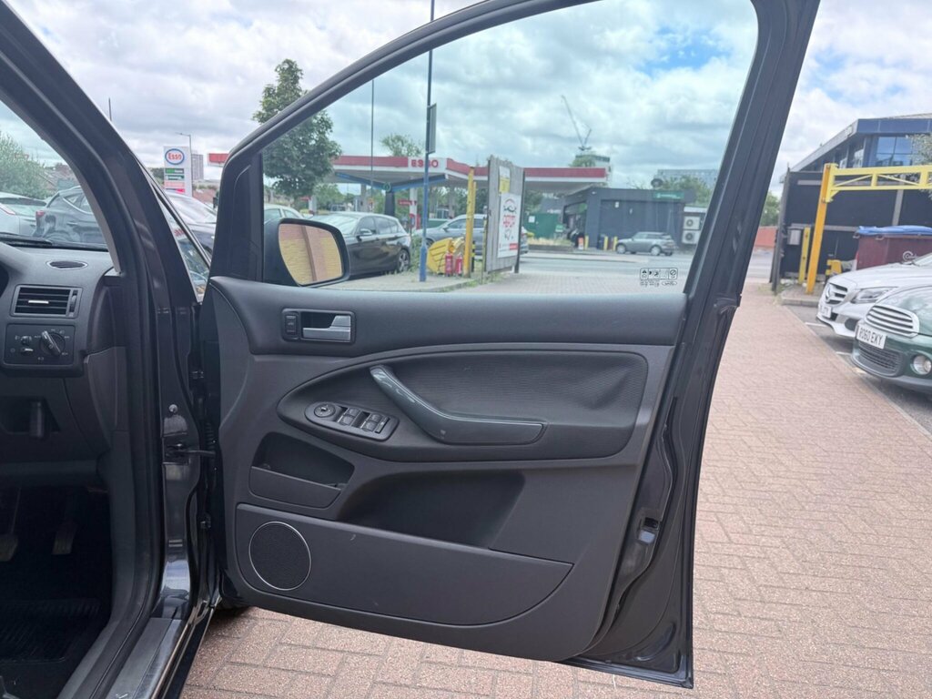Ford C-Max 1.6 16V Style Blue #31