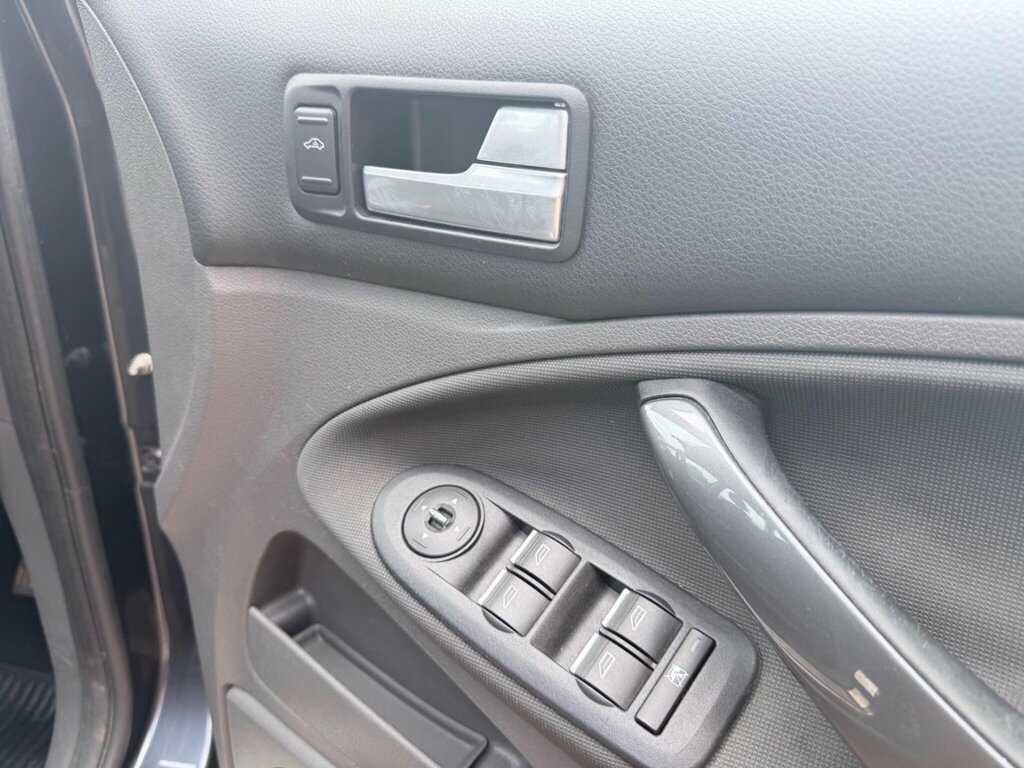 Ford C-Max 1.6 16V Style Blue #32