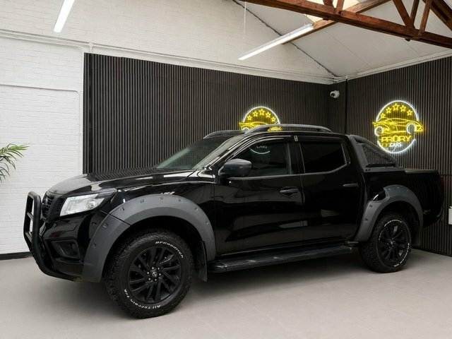 Nissan Navara Navara 2.3 Dci Tekna 4X4 Shr Dcb 190 Bhp Black #3