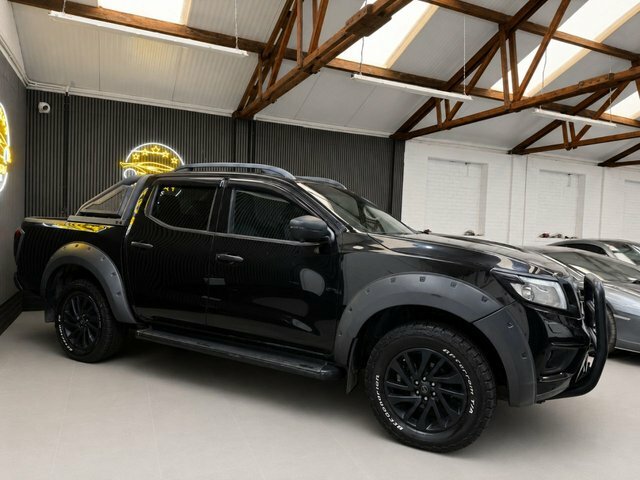 Nissan Navara Navara 2.3 Dci Tekna 4X4 Shr Dcb 190 Bhp Black #2
