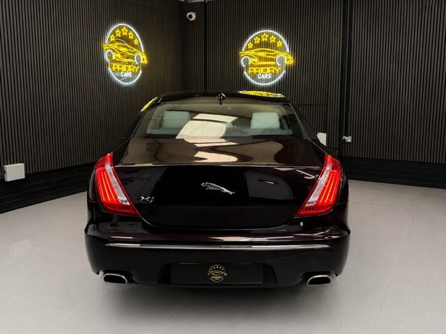 Jaguar XJ 3.0D V6 Portfolio Saloon Euro 5 S Red #5