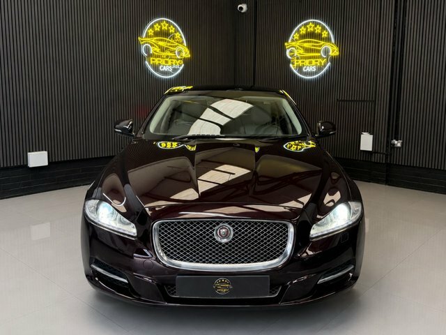 Jaguar XJ 3.0D V6 Portfolio Saloon Euro 5 S Red #4