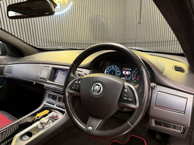 Jaguar XF 2.2 D Se Blue #7