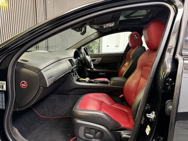 Jaguar XF 2.2 D Se Blue #9