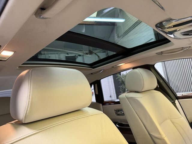 Rolls-Royce Ghost Ghost V12 White #15