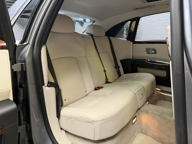 Rolls-Royce Ghost Ghost V12 White #12