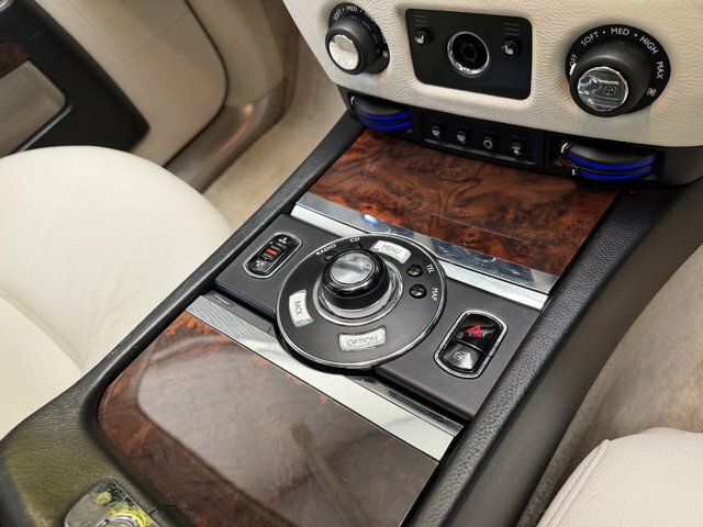 Rolls-Royce Ghost Ghost V12 White #18