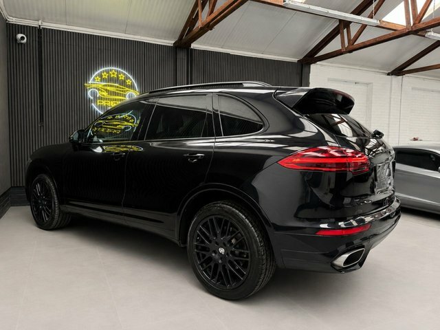 Porsche Cayenne Suv 4.2 Td V8 S 201414 Black #7