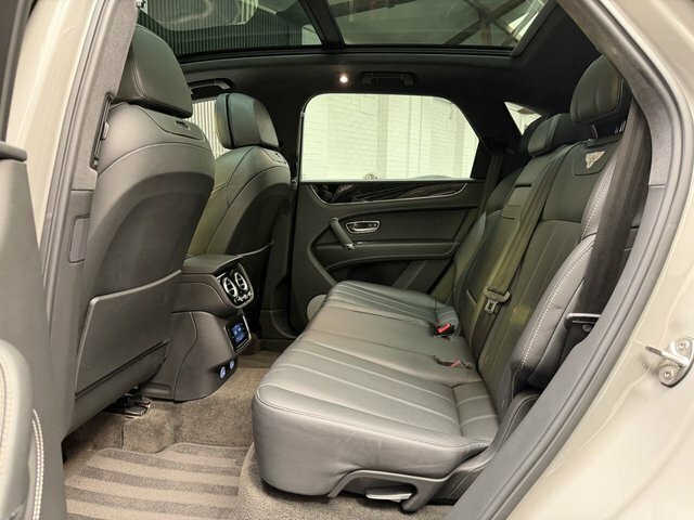 Bentley Bentayga V8 Grey #13