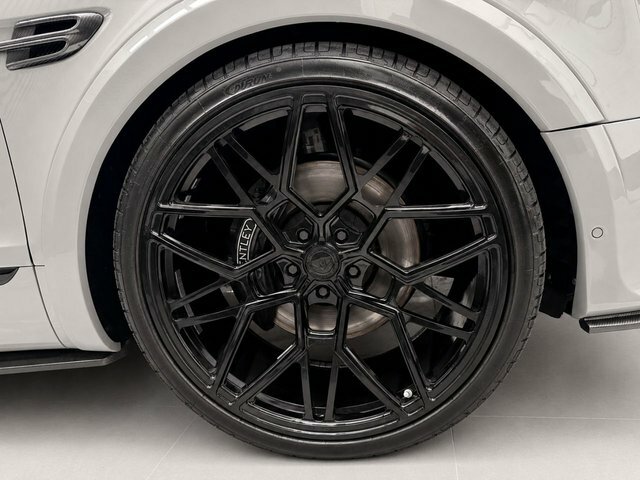Bentley Bentayga V8 Grey #18