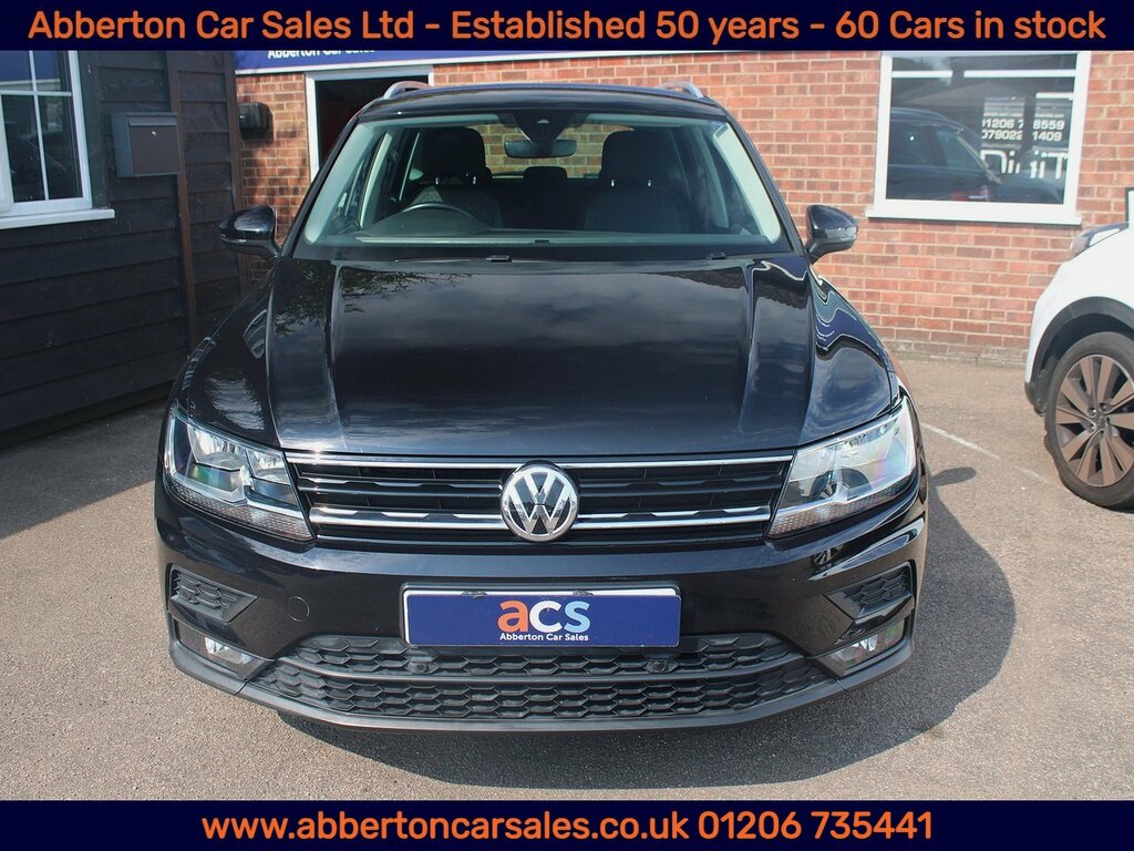 Volkswagen Tiguan Tsi Se Navigation Black #2