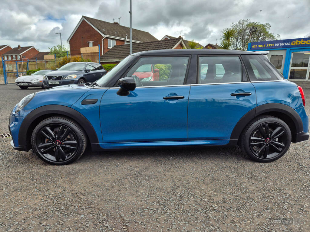 Mini Hatch 1.5 Cooper Sport AYZ7649 Blue #2