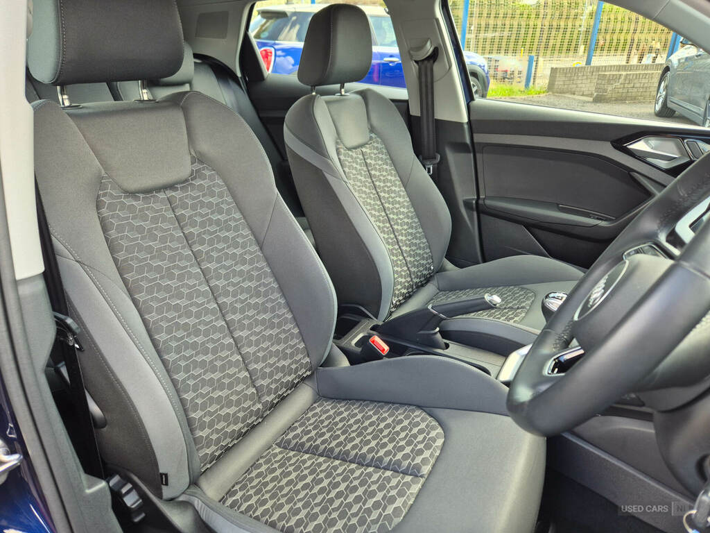 Audi A1 25 Tfsi Sport XGZ8350 Blue #3