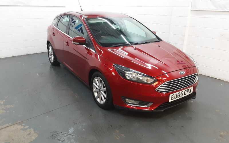 Ford Focus 1.6 Titanium Red #5