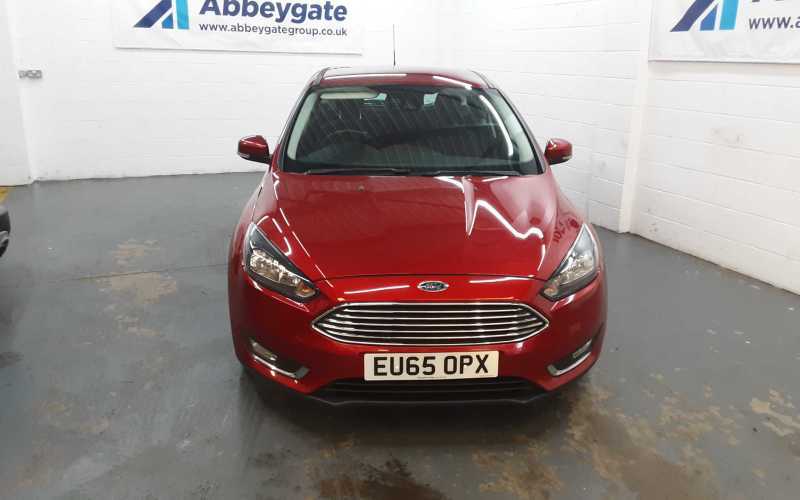 Ford Focus 1.6 Titanium Red #2