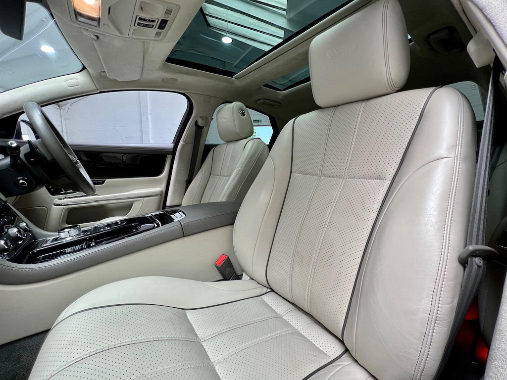 Jaguar XJ 3.0D V6 Portfolio Euro 5 Ss BJ15EJF Grey #3