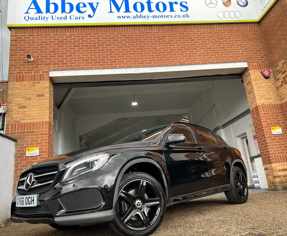 Mercedes-Benz GLA Class 2.1 D Amg Line Premium 7G-dct 4Matic Euro 6 Ss Black