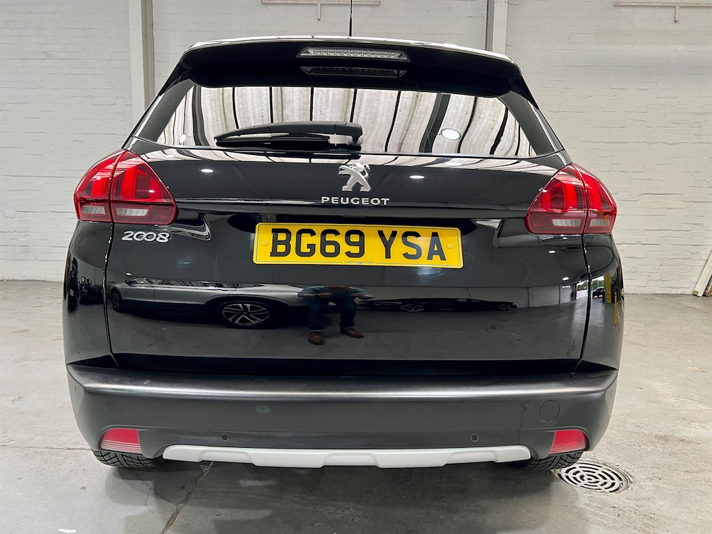 Peugeot 2008 2008 Allure Premium Black #17